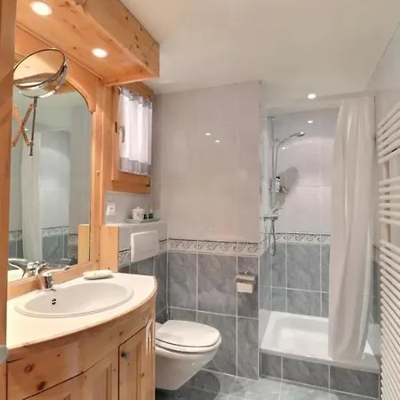 Апартаменты With Terrace 4 Bedrooms Вербье